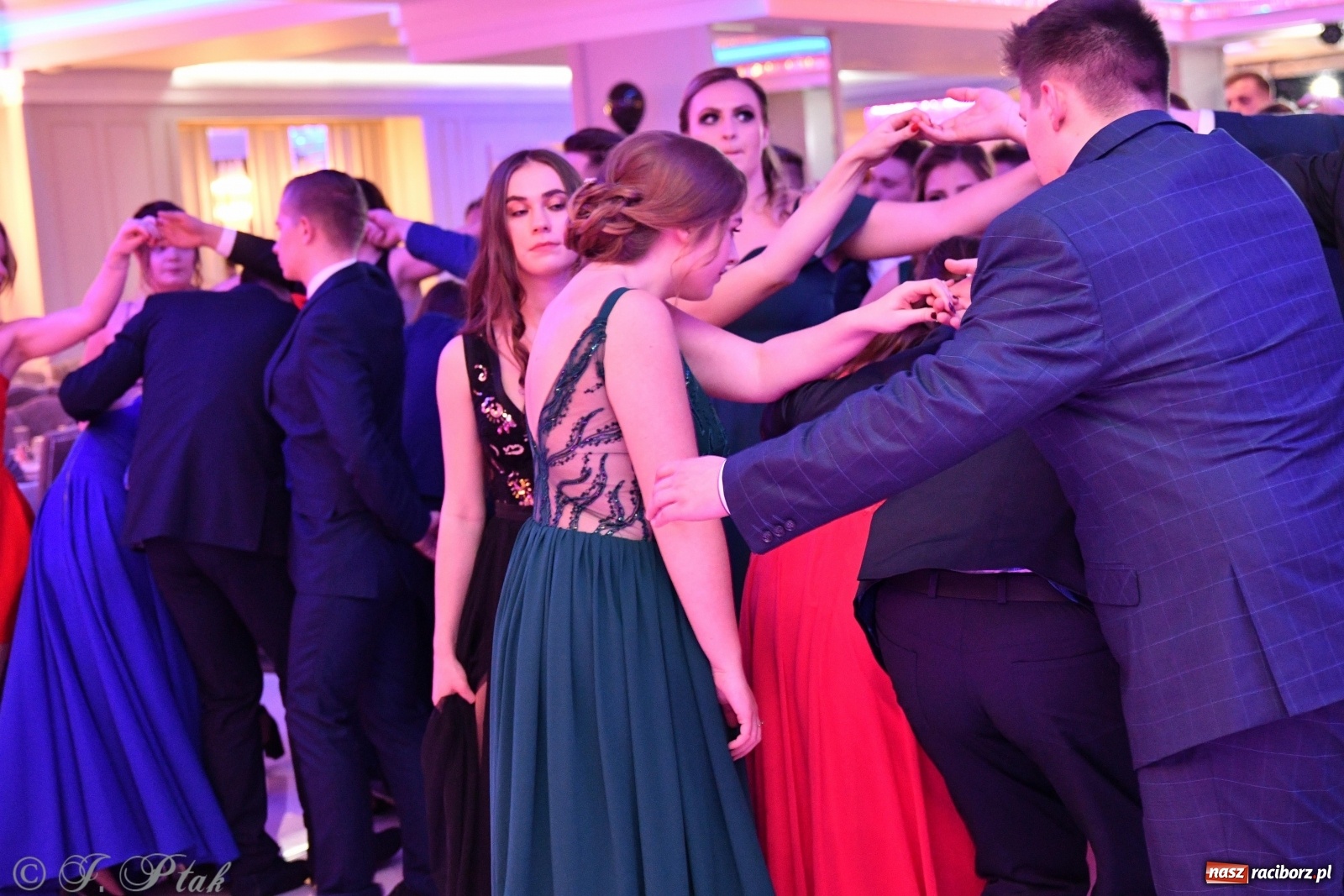 Zdjęcie w galerii na portalu naszraciborz.pl: Gastronomik i Budowlanka bawią się w Białym Domu [FOTO i WIDEO] wiadomości z regionu