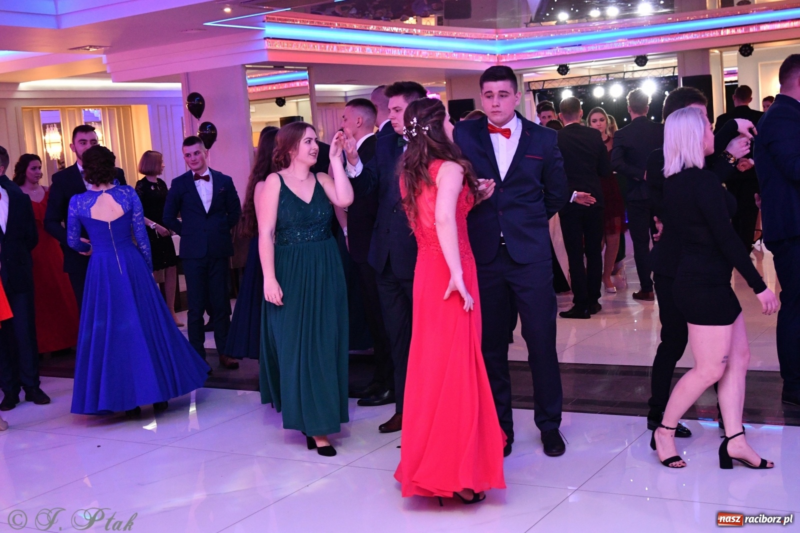 Zdjęcie w galerii na portalu naszraciborz.pl: Gastronomik i Budowlanka bawią się w Białym Domu [FOTO i WIDEO] wiadomości z regionu