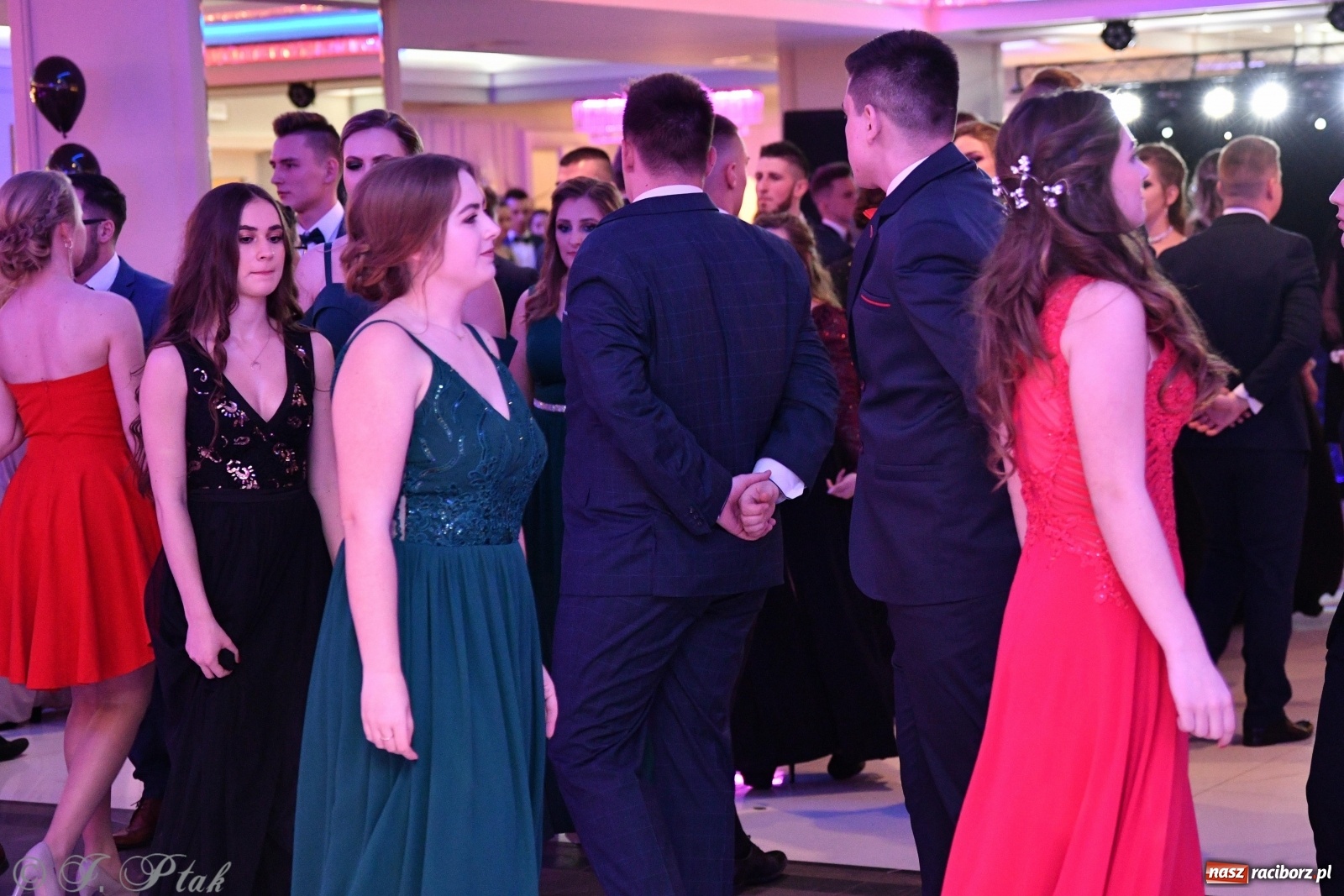 Zdjęcie w galerii na portalu naszraciborz.pl: Gastronomik i Budowlanka bawią się w Białym Domu [FOTO i WIDEO] wiadomości z regionu