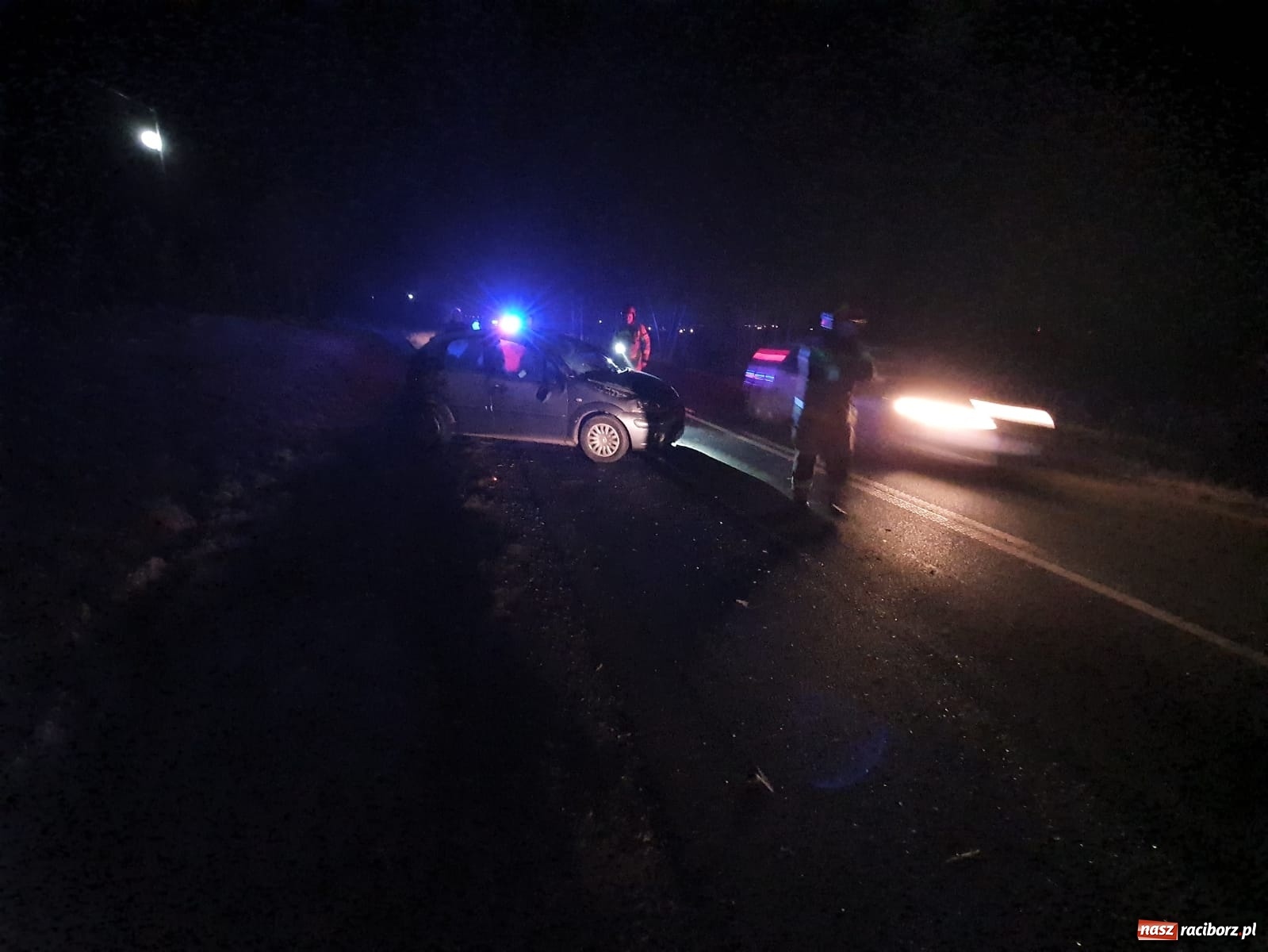 Zdjęcie w galerii na portalu naszraciborz.pl: Kierowca citroena przeszarżował na Brzeskiej  wiadomości z regionu