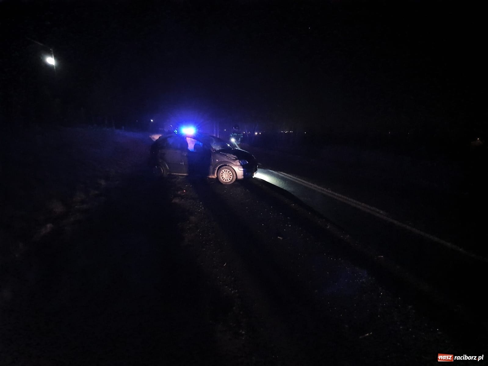 Zdjęcie w galerii na portalu naszraciborz.pl: Kierowca citroena przeszarżował na Brzeskiej  wiadomości z regionu