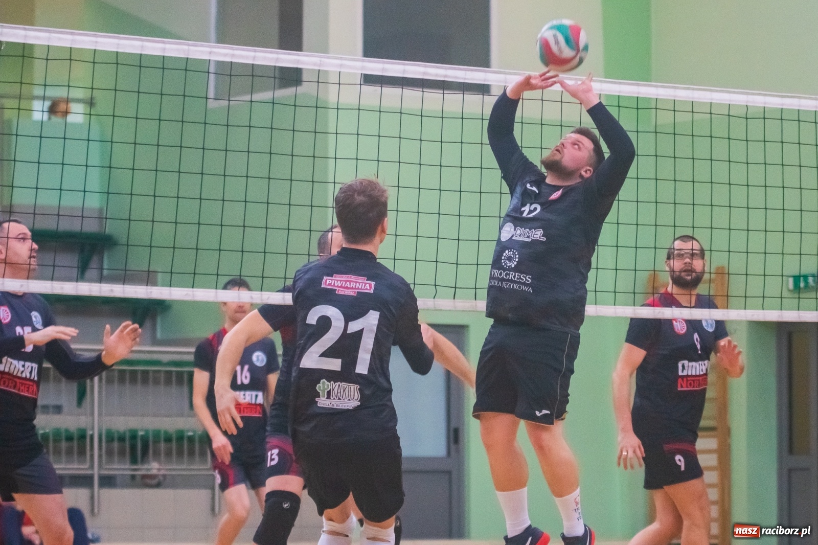 Zdjęcie w galerii na portalu naszraciborz.pl: RLPS. Zacięte pojedynki w Arenie Rafako [FOTO i WIDEO] wiadomości z regionu