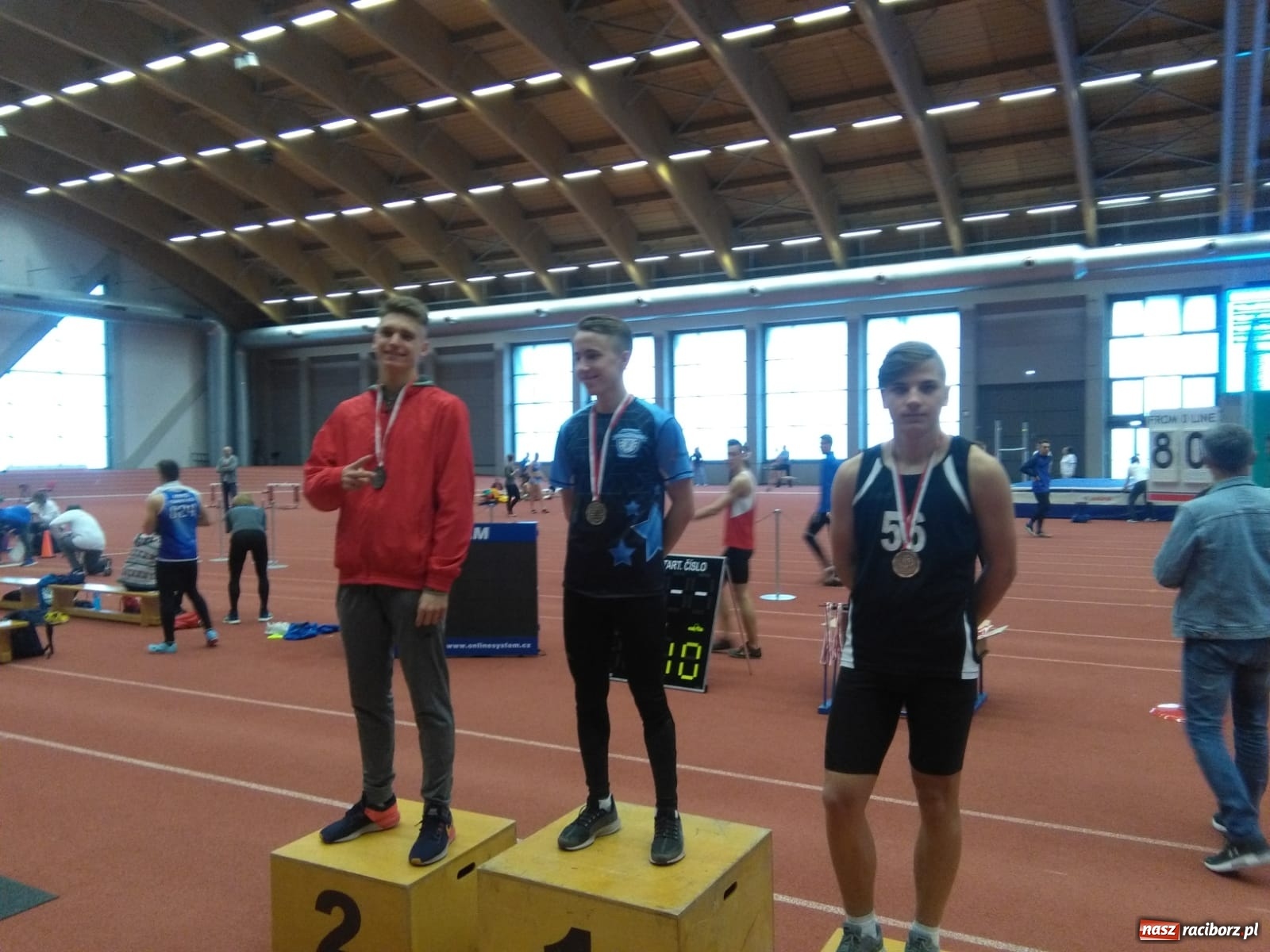 Zdjęcie w galerii na portalu naszraciborz.pl: Worek medali raciborskich lekkoatletów na mistrzostwach w Ostrawie wiadomości z regionu