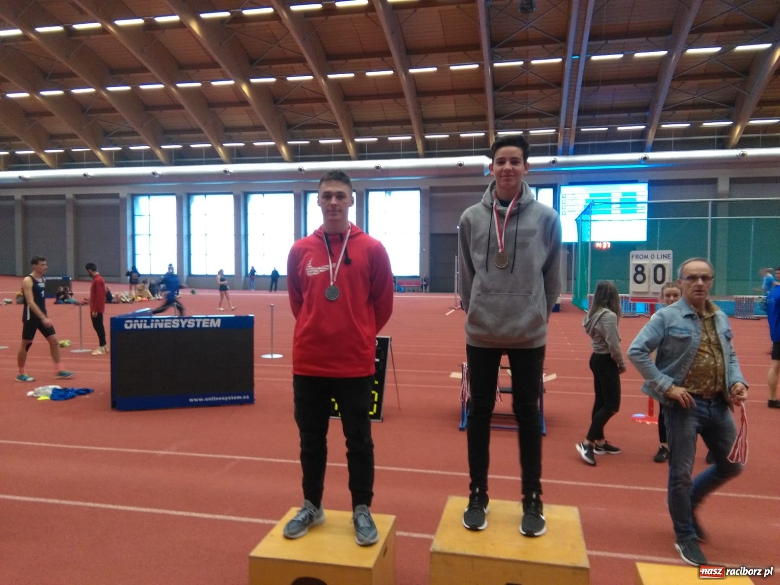 Zdjęcie w galerii na portalu naszraciborz.pl: Worek medali raciborskich lekkoatletów na mistrzostwach w Ostrawie wiadomości z regionu