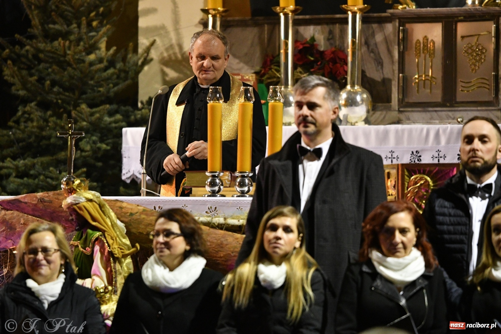 Zdjęcie w galerii na portalu naszraciborz.pl: Chór Sursum Corda z Kędzierzyna-Koźla wystąpił w kościele NSPJ [FOTO i WIDEO] wiadomości z regionu