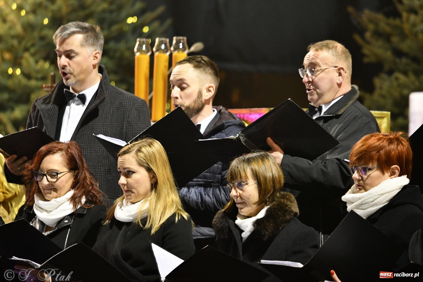 Zdjęcie w galerii na portalu naszraciborz.pl: Chór Sursum Corda z Kędzierzyna-Koźla wystąpił w kościele NSPJ [FOTO i WIDEO] wiadomości z regionu