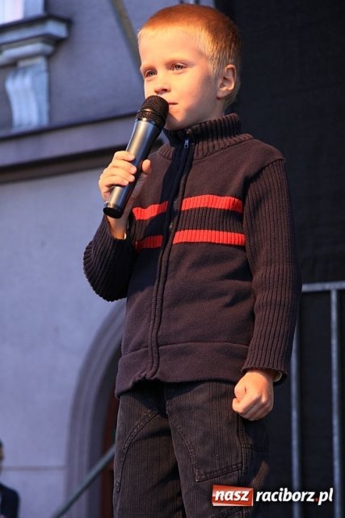 Zdjęcie w galerii na portalu naszraciborz.pl: MDK śpiewająco żegnał wakacje wiadomości z regionu