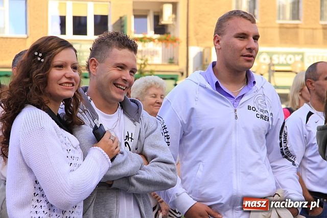 Zdjęcie w galerii na portalu naszraciborz.pl: MDK śpiewająco żegnał wakacje wiadomości z regionu