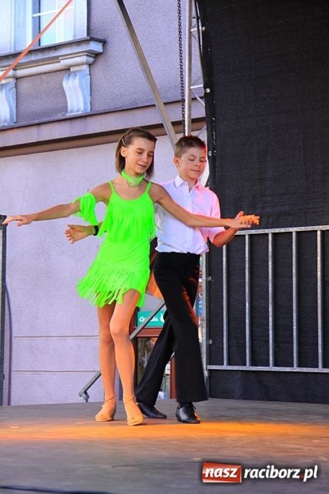 Zdjęcie w galerii na portalu naszraciborz.pl: MDK śpiewająco żegnał wakacje wiadomości z regionu