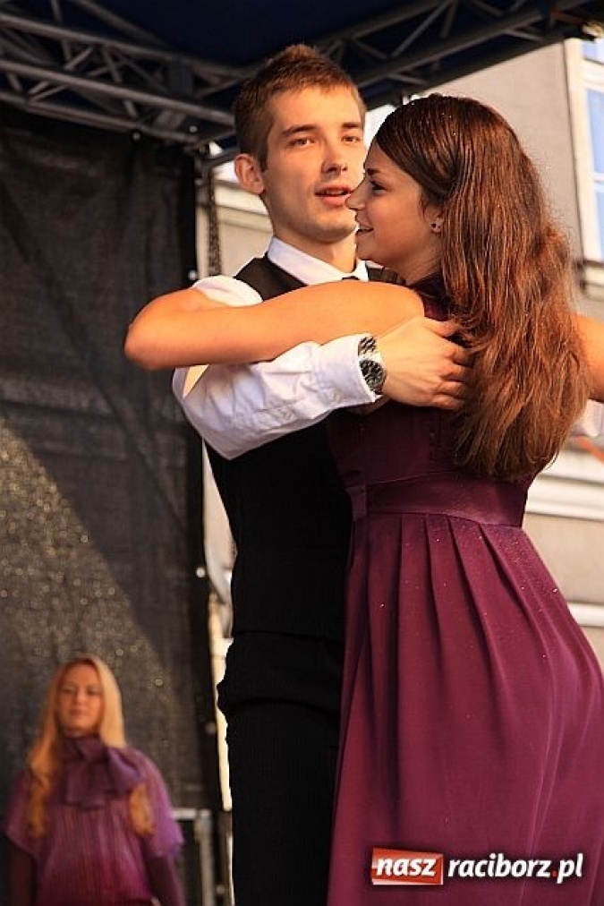 Zdjęcie w galerii na portalu naszraciborz.pl: MDK śpiewająco żegnał wakacje wiadomości z regionu