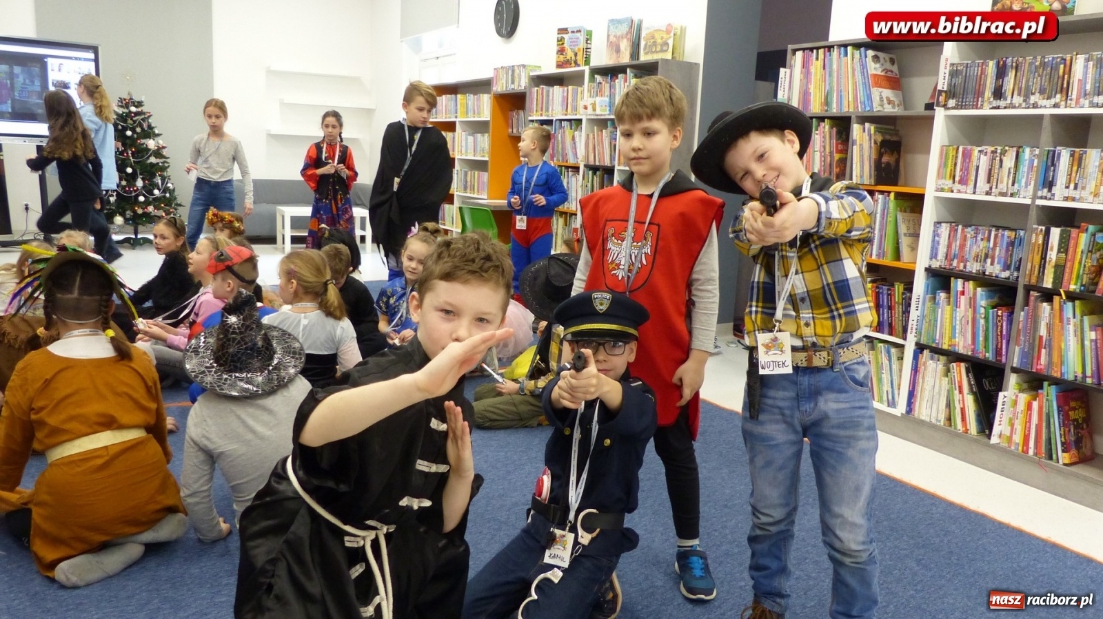 Zdjęcie w galerii na portalu naszraciborz.pl: W 10 dni dookoła świata z raciborską biblioteką  wiadomości z regionu