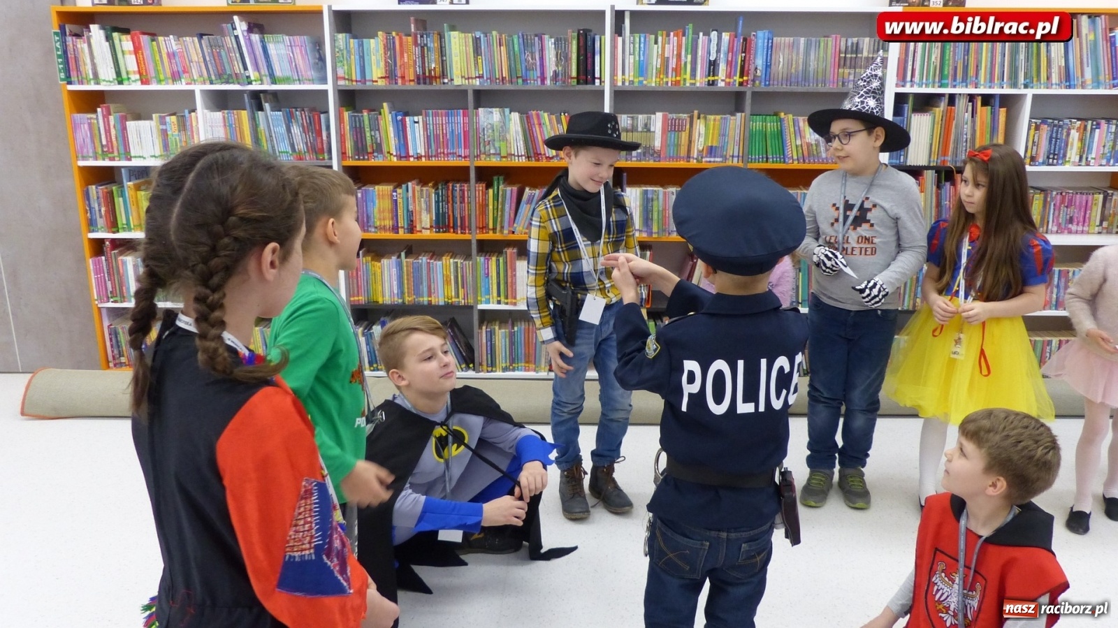 Zdjęcie w galerii na portalu naszraciborz.pl: W 10 dni dookoła świata z raciborską biblioteką  wiadomości z regionu