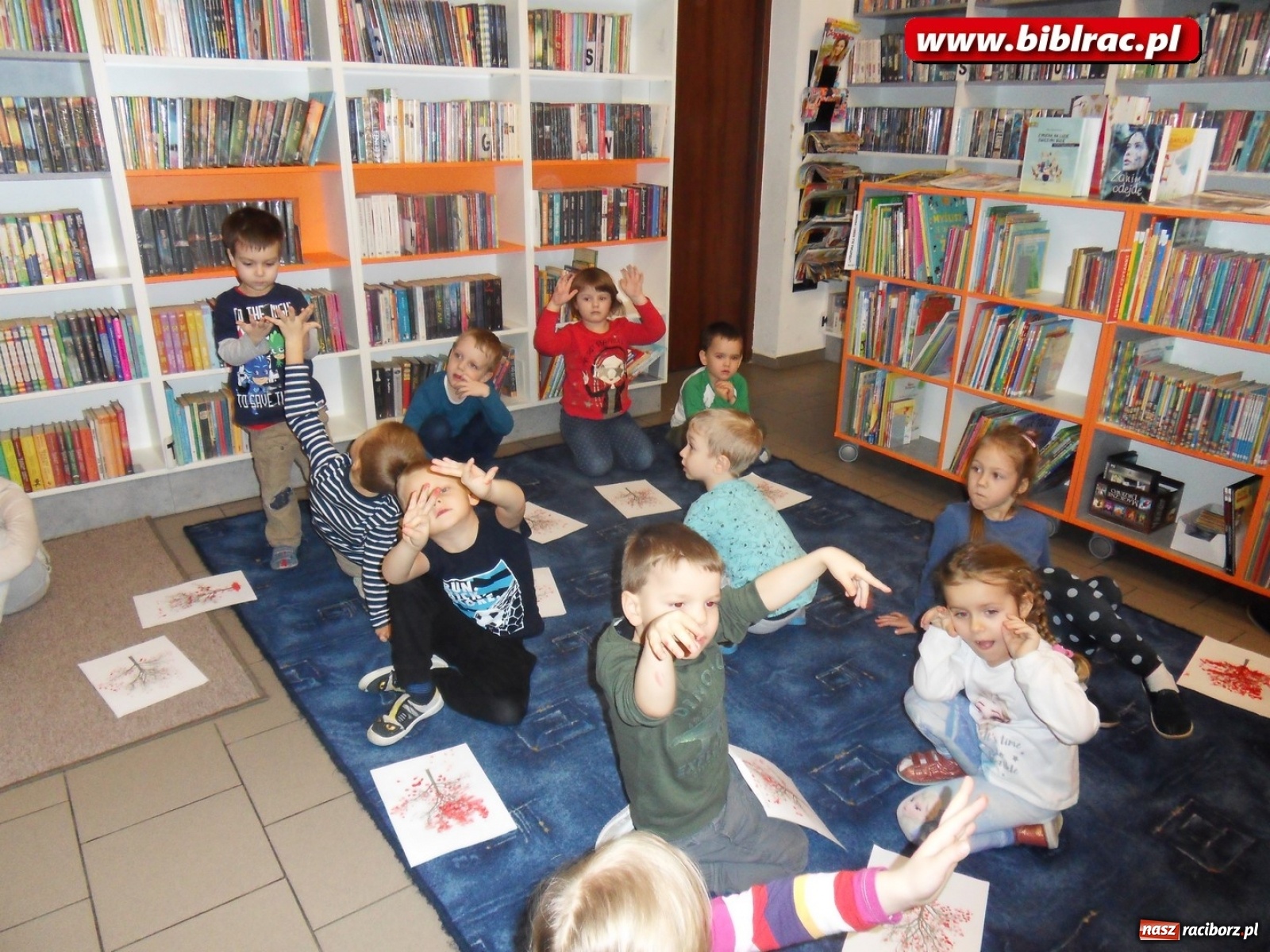 Zdjęcie w galerii na portalu naszraciborz.pl: W 10 dni dookoła świata z raciborską biblioteką  wiadomości z regionu