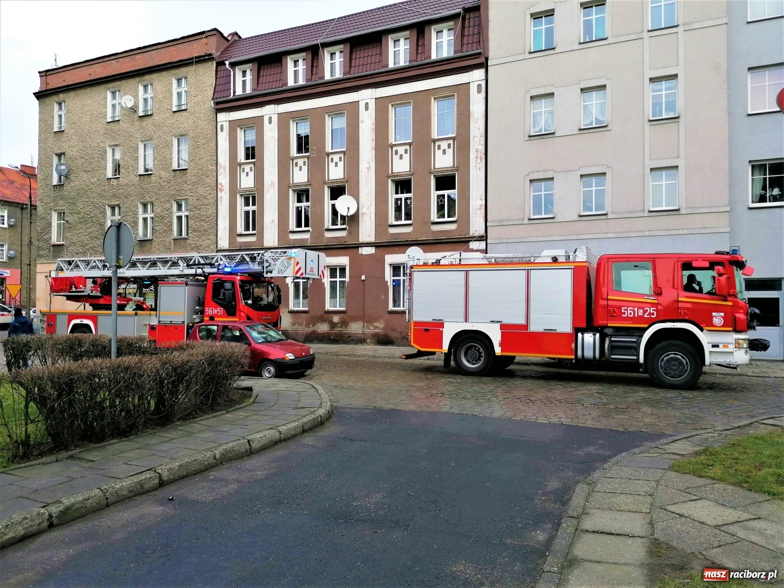 Zdjęcie w galerii na portalu naszraciborz.pl: Zadymienie w mieszkaniu na Rzemieślniczej wiadomości z regionu