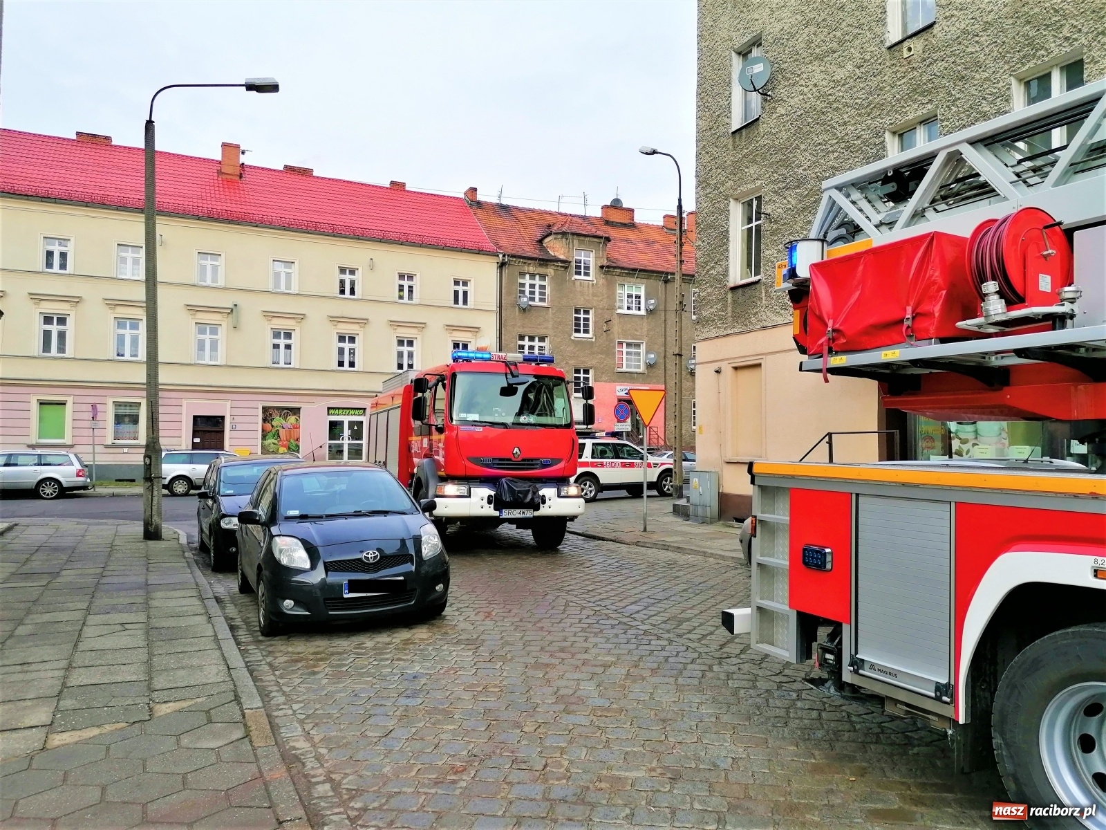 Zdjęcie w galerii na portalu naszraciborz.pl: Zadymienie w mieszkaniu na Rzemieślniczej wiadomości z regionu