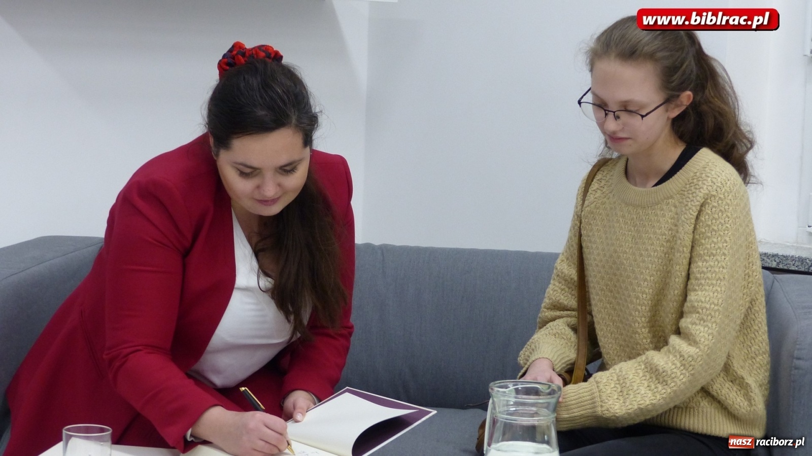 Zdjęcie w galerii na portalu naszraciborz.pl: Dziewczęta z Auschwitz. Autorka bestsellera gościła w Raciborzu wiadomości z regionu