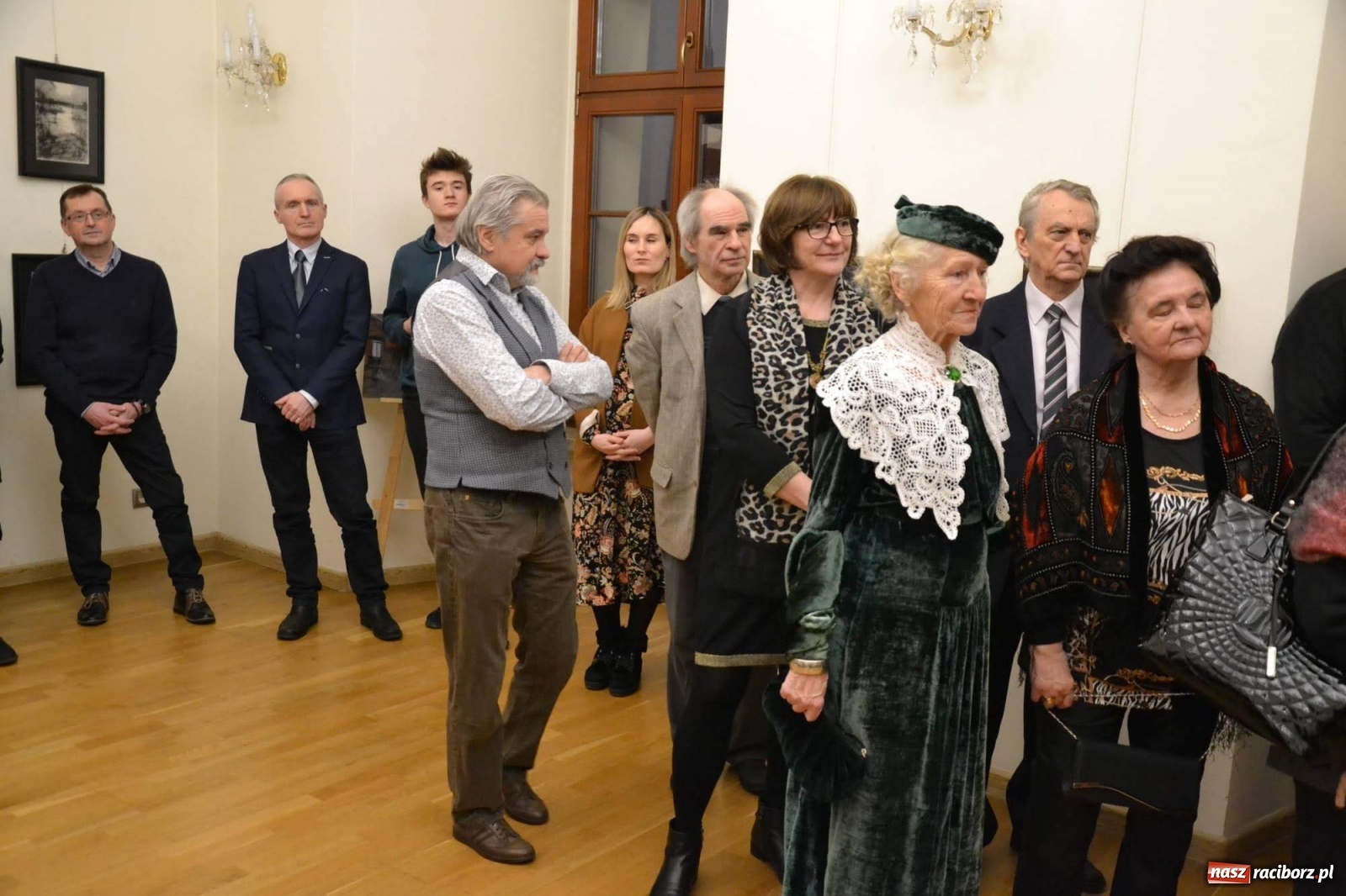 Zdjęcie w galerii na portalu naszraciborz.pl: RYTM GŁUSZY. Wernisaż wystawy na Zamku Piastowskim  wiadomości z regionu