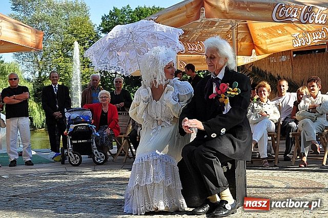 Zdjęcie w galerii na portalu naszraciborz.pl: Krakowski teatr wystąpił w muszelce wiadomości z regionu