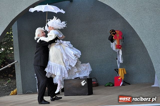 Zdjęcie w galerii na portalu naszraciborz.pl: Krakowski teatr wystąpił w muszelce wiadomości z regionu