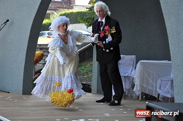 Zdjęcie w galerii na portalu naszraciborz.pl: Krakowski teatr wystąpił w muszelce wiadomości z regionu