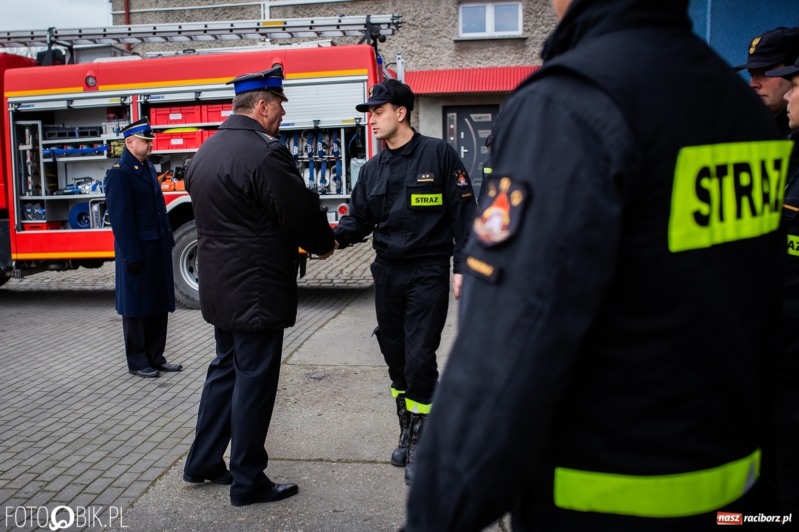 Zdjęcie w galerii na portalu naszraciborz.pl: 36 lat w służbie. St. kapitan Wiesław Szczygielski przeszedł w stan spoczynku wiadomości z regionu