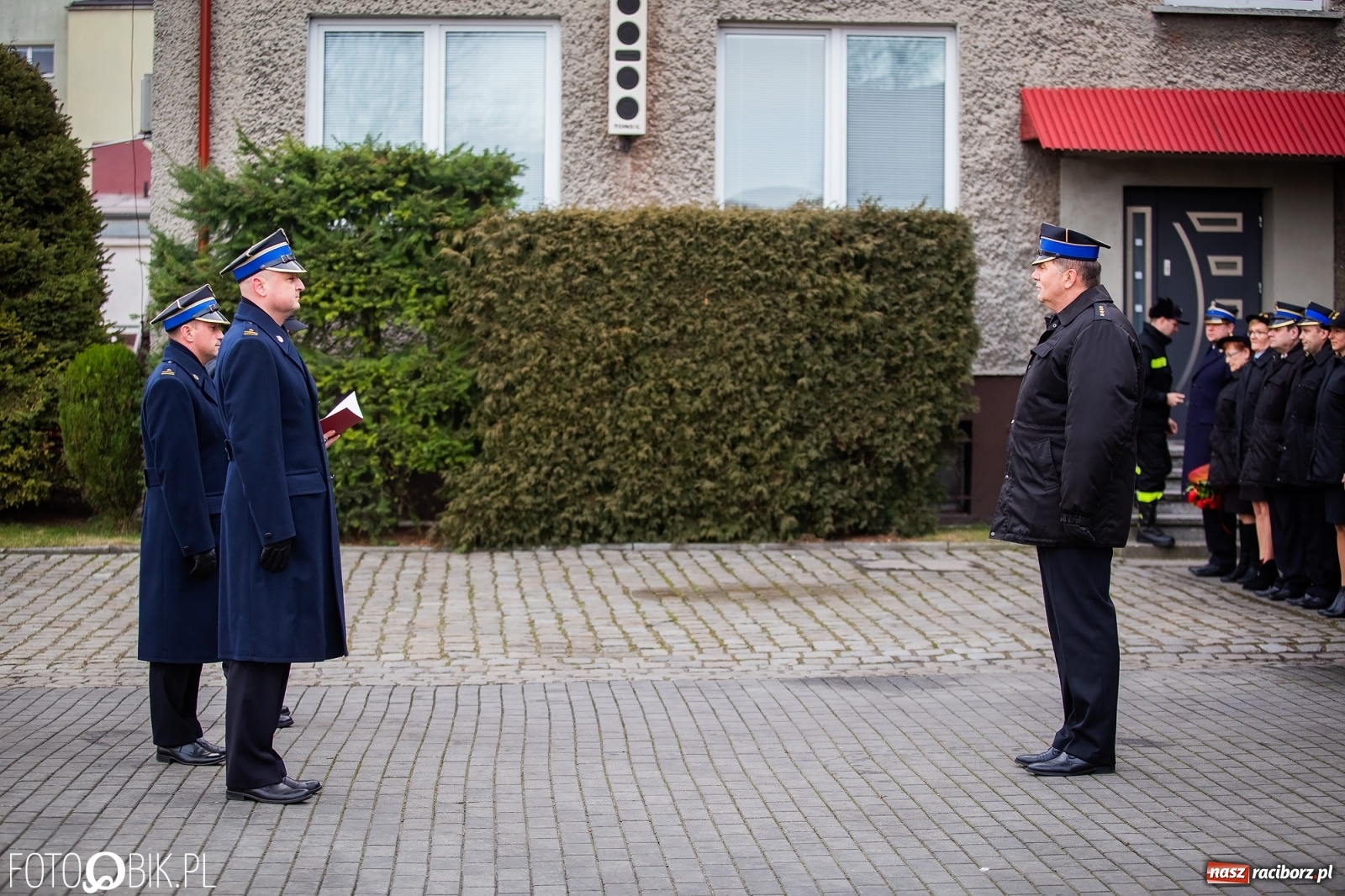 Zdjęcie w galerii na portalu naszraciborz.pl: 36 lat w służbie. St. kapitan Wiesław Szczygielski przeszedł w stan spoczynku wiadomości z regionu