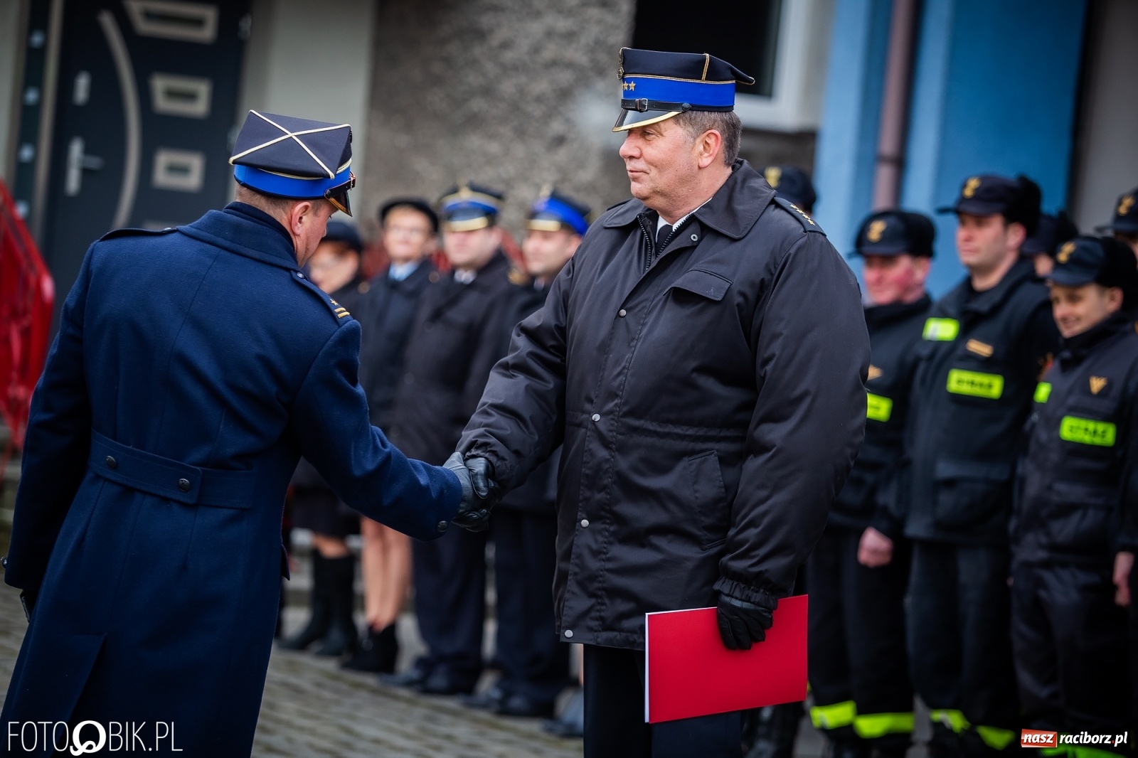 Zdjęcie w galerii na portalu naszraciborz.pl: 36 lat w służbie. St. kapitan Wiesław Szczygielski przeszedł w stan spoczynku wiadomości z regionu