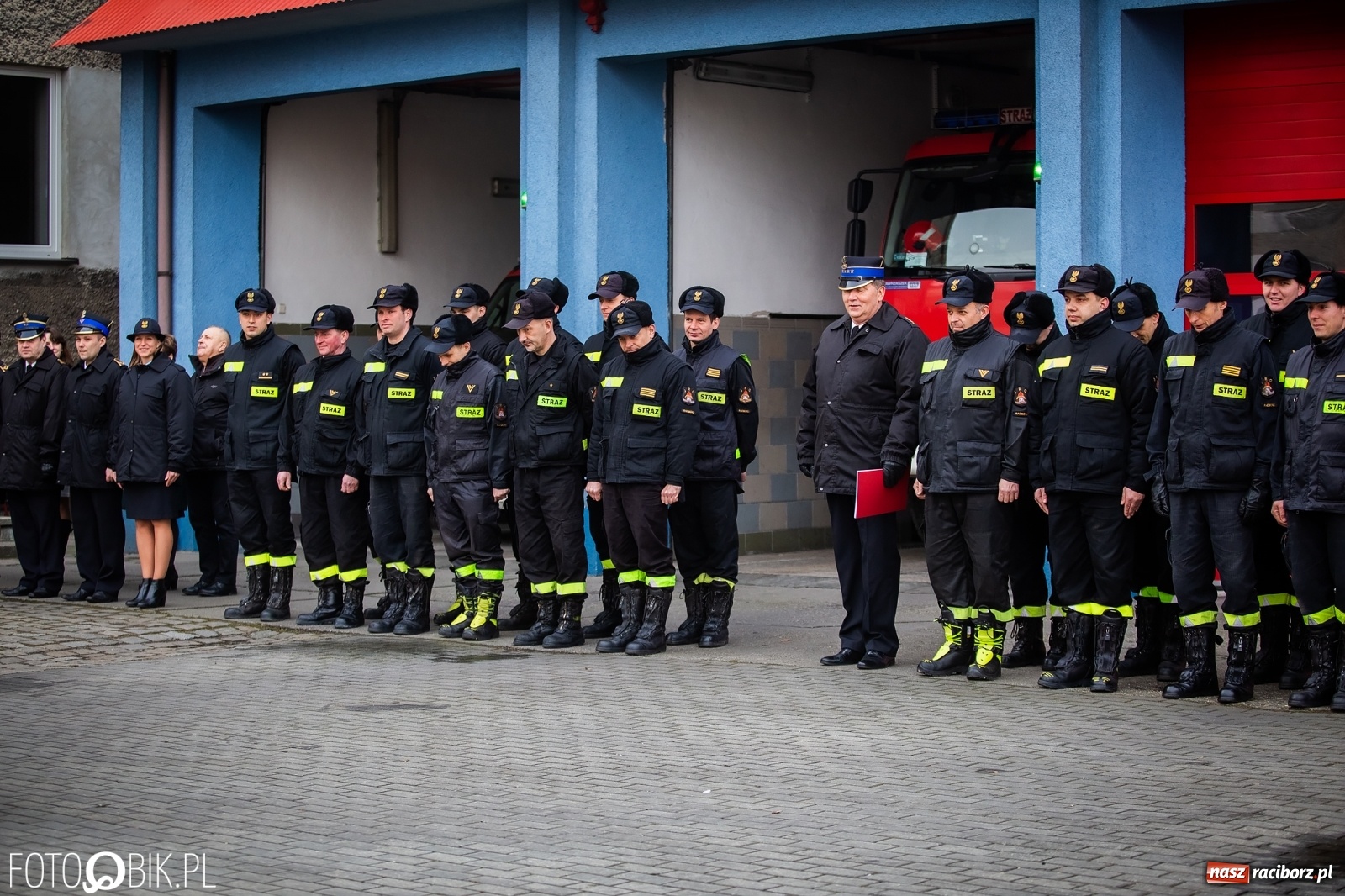 Zdjęcie w galerii na portalu naszraciborz.pl: 36 lat w służbie. St. kapitan Wiesław Szczygielski przeszedł w stan spoczynku wiadomości z regionu