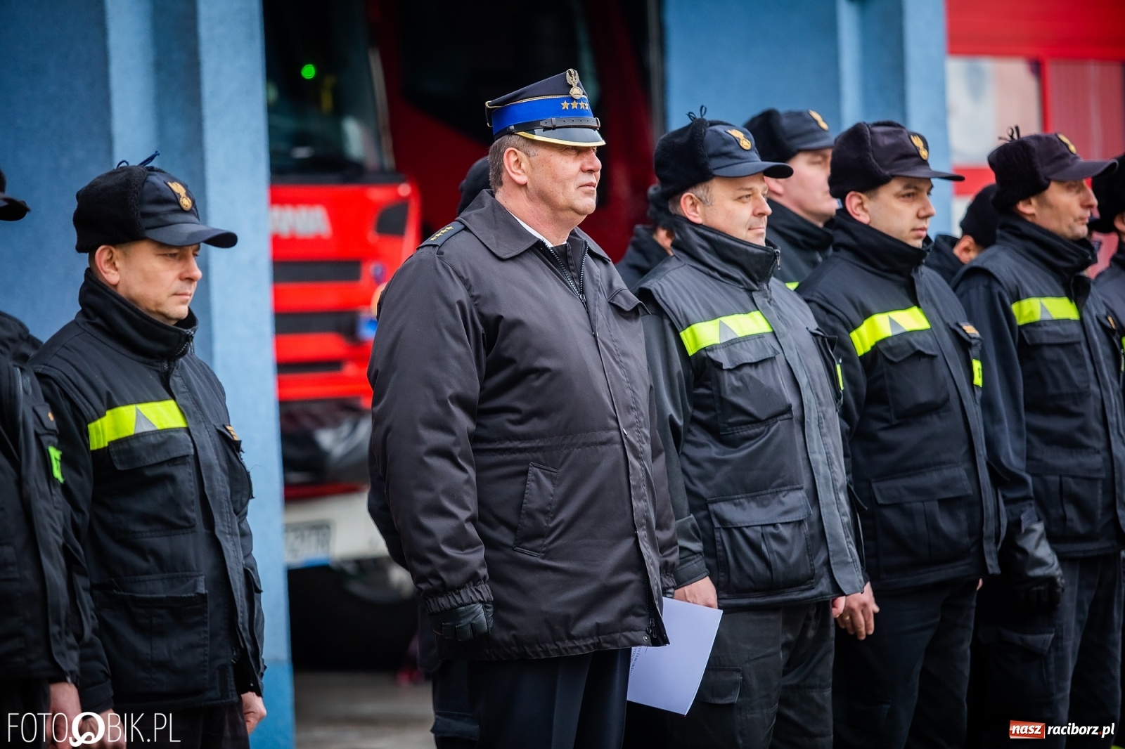 Zdjęcie w galerii na portalu naszraciborz.pl: 36 lat w służbie. St. kapitan Wiesław Szczygielski przeszedł w stan spoczynku wiadomości z regionu