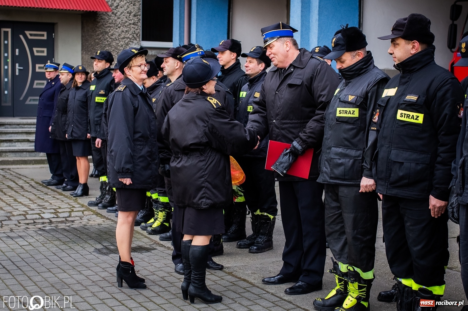 Zdjęcie w galerii na portalu naszraciborz.pl: 36 lat w służbie. St. kapitan Wiesław Szczygielski przeszedł w stan spoczynku wiadomości z regionu