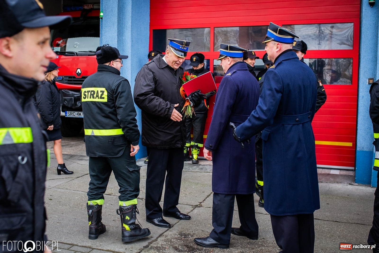 Zdjęcie w galerii na portalu naszraciborz.pl: 36 lat w służbie. St. kapitan Wiesław Szczygielski przeszedł w stan spoczynku wiadomości z regionu