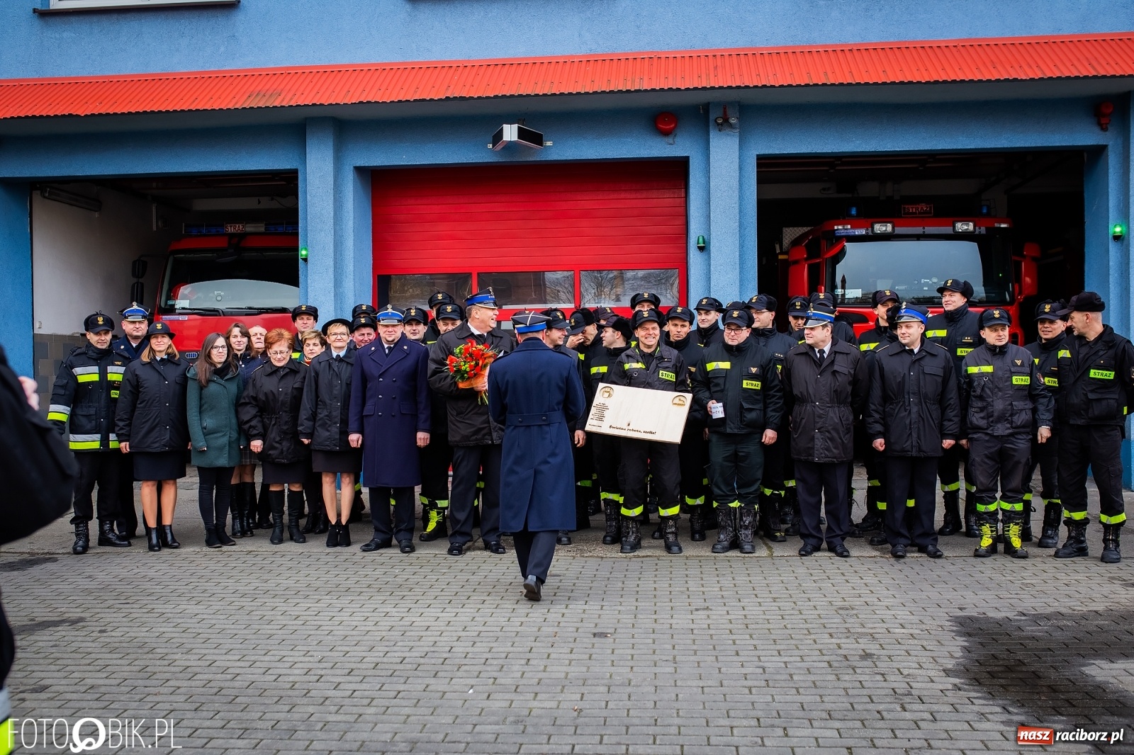 Zdjęcie w galerii na portalu naszraciborz.pl: 36 lat w służbie. St. kapitan Wiesław Szczygielski przeszedł w stan spoczynku wiadomości z regionu