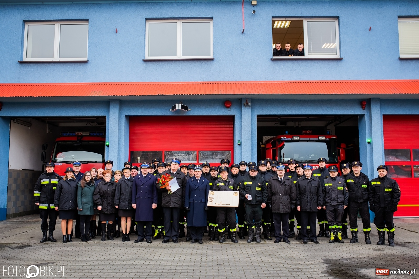 Zdjęcie w galerii na portalu naszraciborz.pl: 36 lat w służbie. St. kapitan Wiesław Szczygielski przeszedł w stan spoczynku wiadomości z regionu