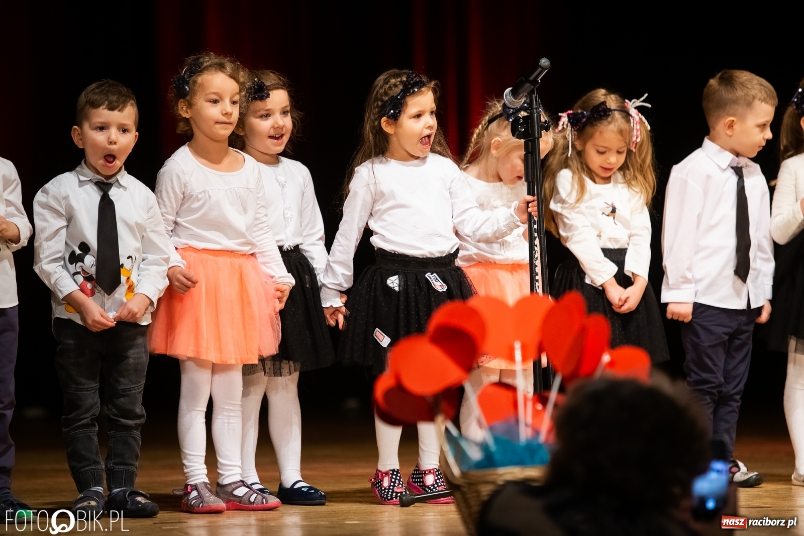 Zdjęcie w galerii na portalu naszraciborz.pl: Dzień Babci i Dziadka w Raciborskim Centrum Kultury wiadomości z regionu