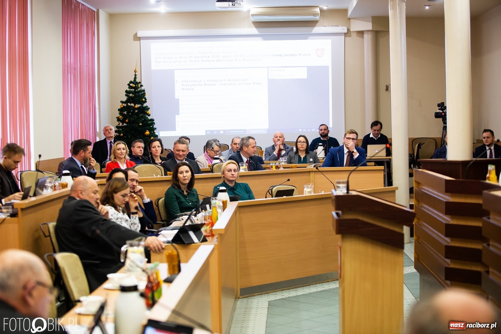 Zdjęcie w galerii na portalu naszraciborz.pl: Budżet Raciborza na 2020 rok przyjęty. Opozycja krytycznie o rządach obecnej ekipy wiadomości z regionu