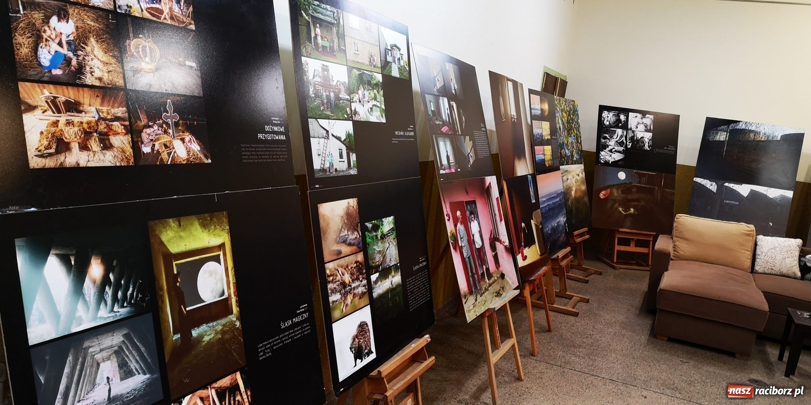 Zdjęcie w galerii na portalu naszraciborz.pl: Obiektywnie śląskie w Miejskim Ośrodku Kultury w Krzanowicach  wiadomości z regionu