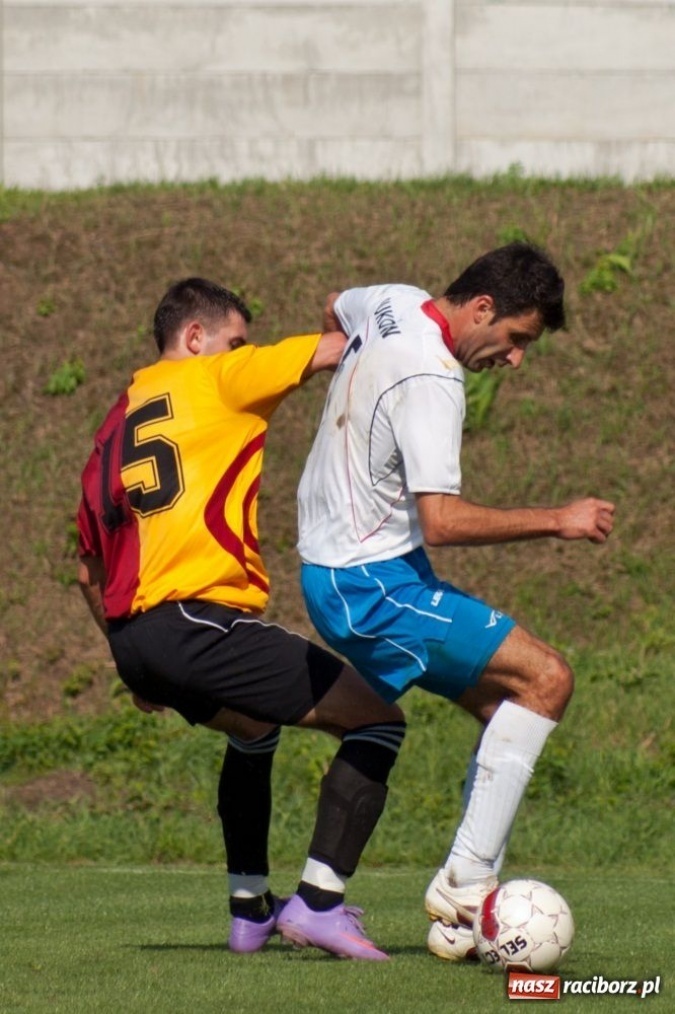 Zdjęcie w galerii na portalu naszraciborz.pl: Hit A klasy dla Bukowa wiadomości z regionu