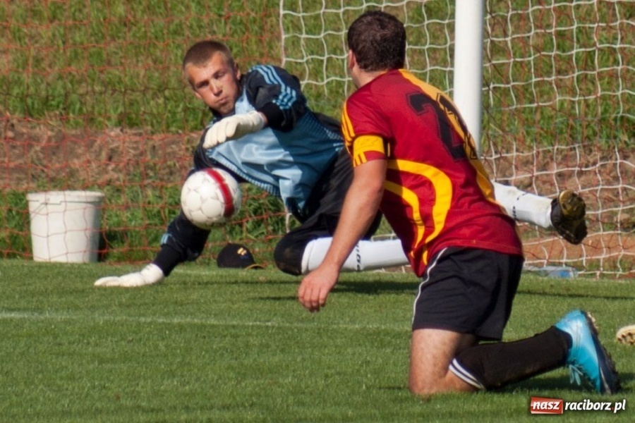 Zdjęcie w galerii na portalu naszraciborz.pl: Hit A klasy dla Bukowa wiadomości z regionu