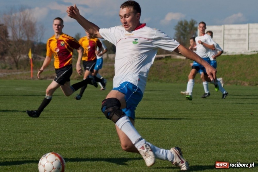 Zdjęcie w galerii na portalu naszraciborz.pl: Hit A klasy dla Bukowa wiadomości z regionu