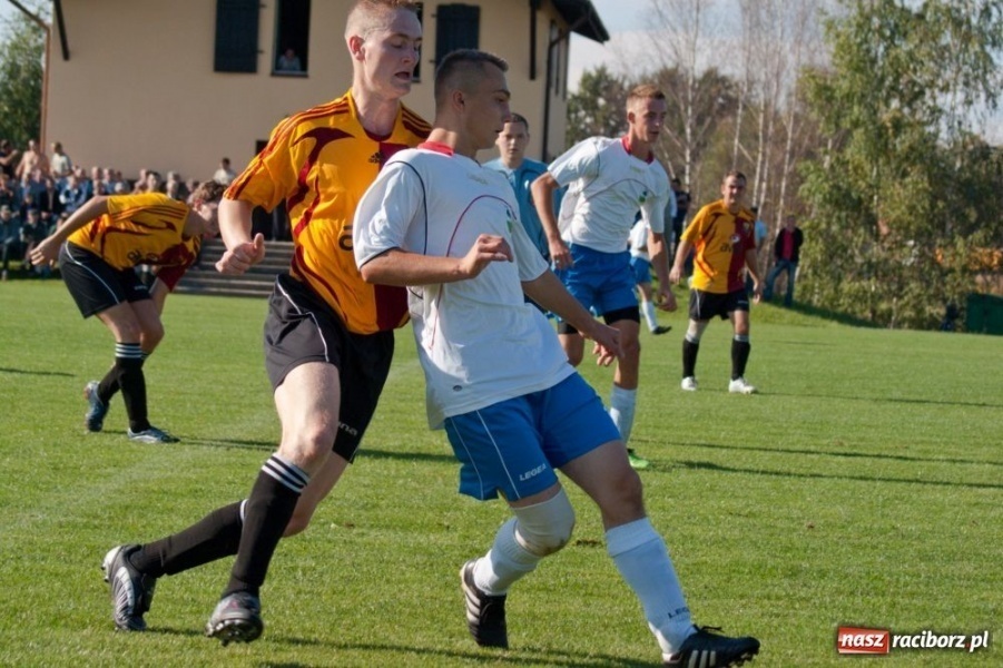 Zdjęcie w galerii na portalu naszraciborz.pl: Hit A klasy dla Bukowa wiadomości z regionu