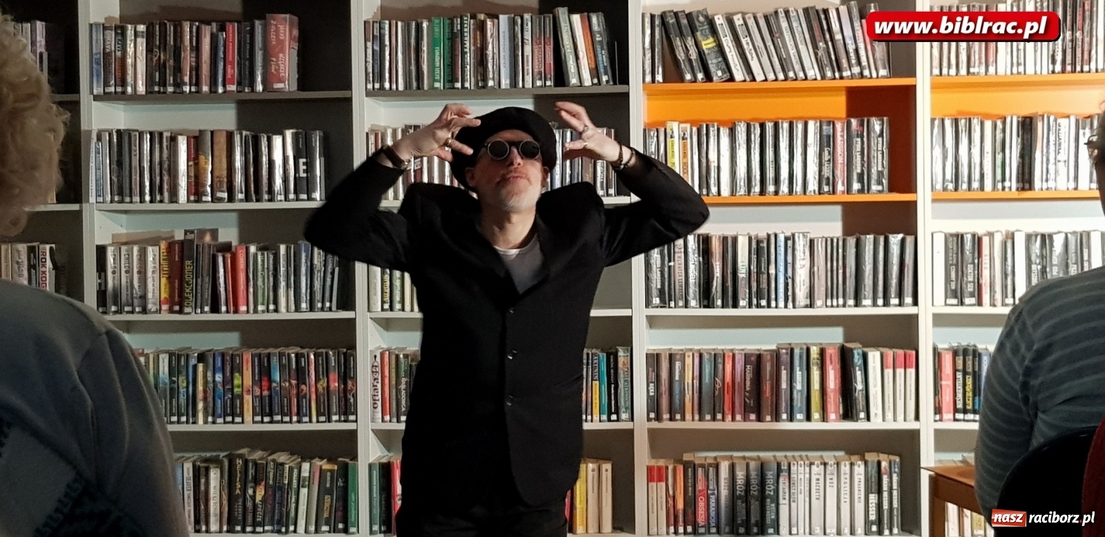 Zdjęcie w galerii na portalu naszraciborz.pl: Sklepy cynamonowe w bibliotece na Ostrogu  wiadomości z regionu