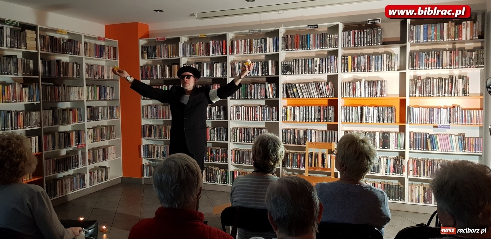 Zdjęcie w galerii na portalu naszraciborz.pl: Sklepy cynamonowe w bibliotece na Ostrogu  wiadomości z regionu