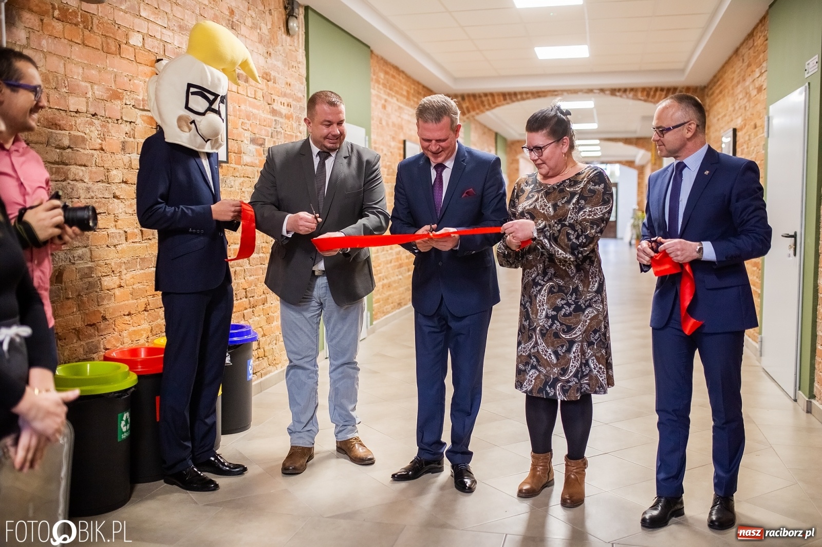 Zdjęcie w galerii na portalu naszraciborz.pl: Metamorfoza parteru Gastronomika w CKZiU nr 1 wiadomości z regionu