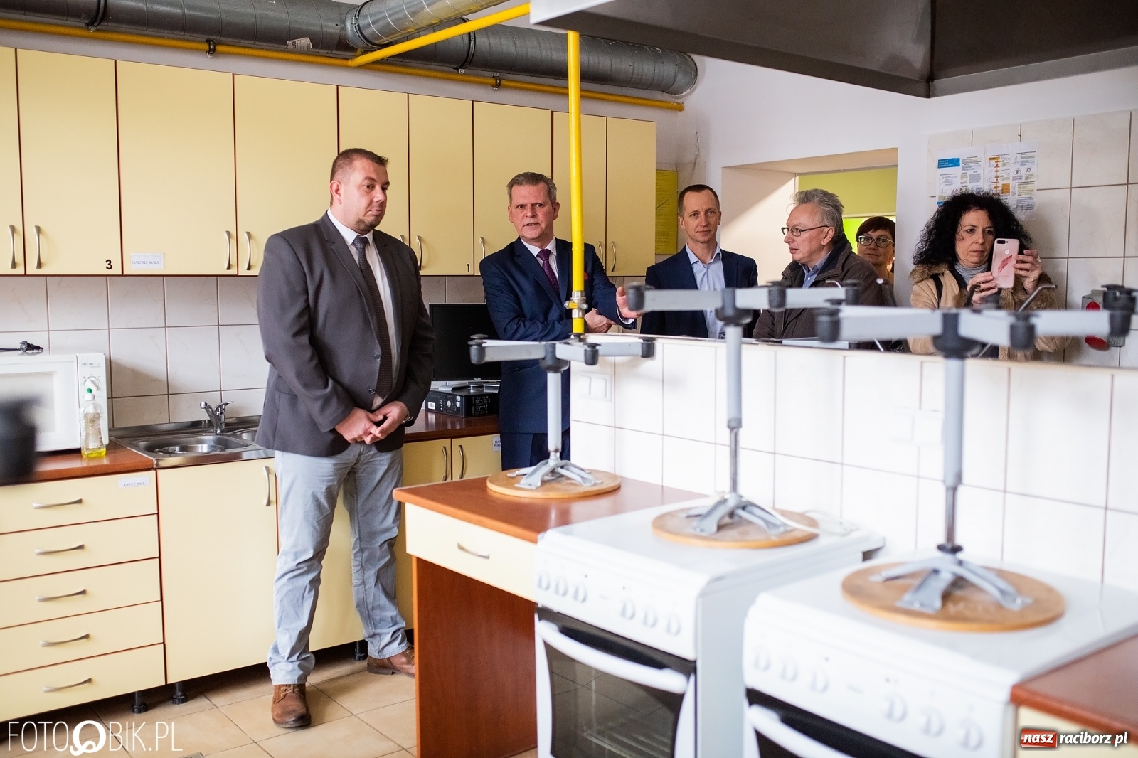 Zdjęcie w galerii na portalu naszraciborz.pl: Metamorfoza parteru Gastronomika w CKZiU nr 1 wiadomości z regionu