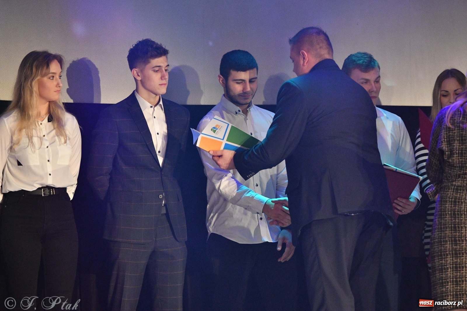 Zdjęcie w galerii na portalu naszraciborz.pl: Gala Raciborskiego Sportu 2020. Przeżyjmy to jeszcze raz! wiadomości z regionu