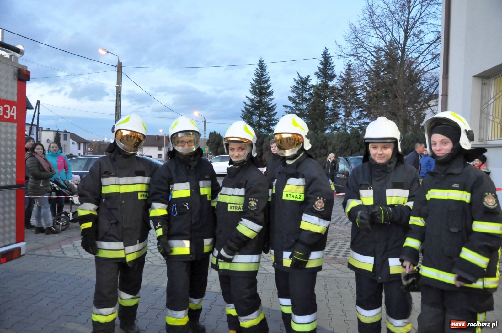 Zdjęcie w galerii na portalu naszraciborz.pl: Strażacy z Raciborza-Sudoła przywitali nowy ciężki wóz bojowy [FOTO i WIDEO] wiadomości z regionu