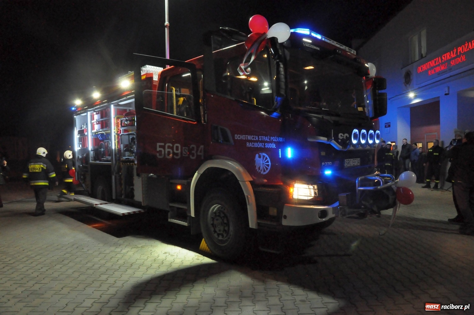Zdjęcie w galerii na portalu naszraciborz.pl: Strażacy z Raciborza-Sudoła przywitali nowy ciężki wóz bojowy [FOTO i WIDEO] wiadomości z regionu