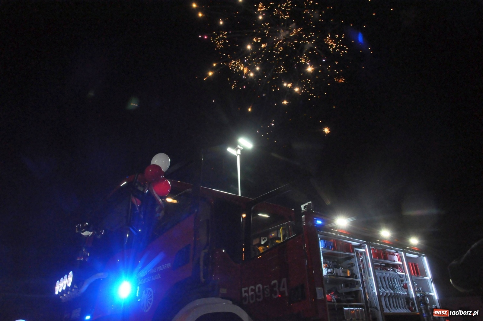 Zdjęcie w galerii na portalu naszraciborz.pl: Strażacy z Raciborza-Sudoła przywitali nowy ciężki wóz bojowy [FOTO i WIDEO] wiadomości z regionu