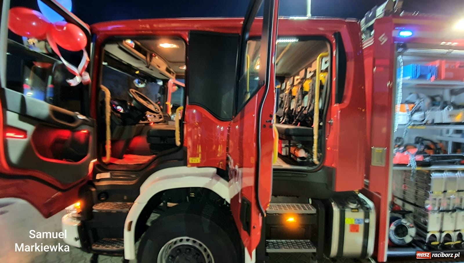 Zdjęcie w galerii na portalu naszraciborz.pl: Strażacy z Raciborza-Sudoła przywitali nowy ciężki wóz bojowy [FOTO i WIDEO] wiadomości z regionu