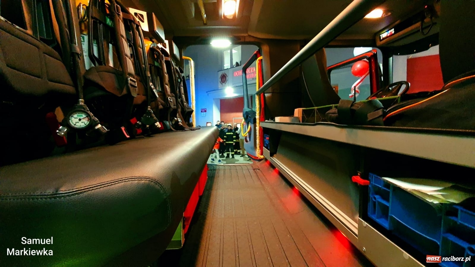 Zdjęcie w galerii na portalu naszraciborz.pl: Strażacy z Raciborza-Sudoła przywitali nowy ciężki wóz bojowy [FOTO i WIDEO] wiadomości z regionu